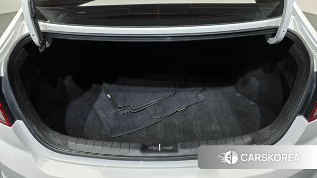 Hyundai The New Avante AD id 3867294 из Кореи 11