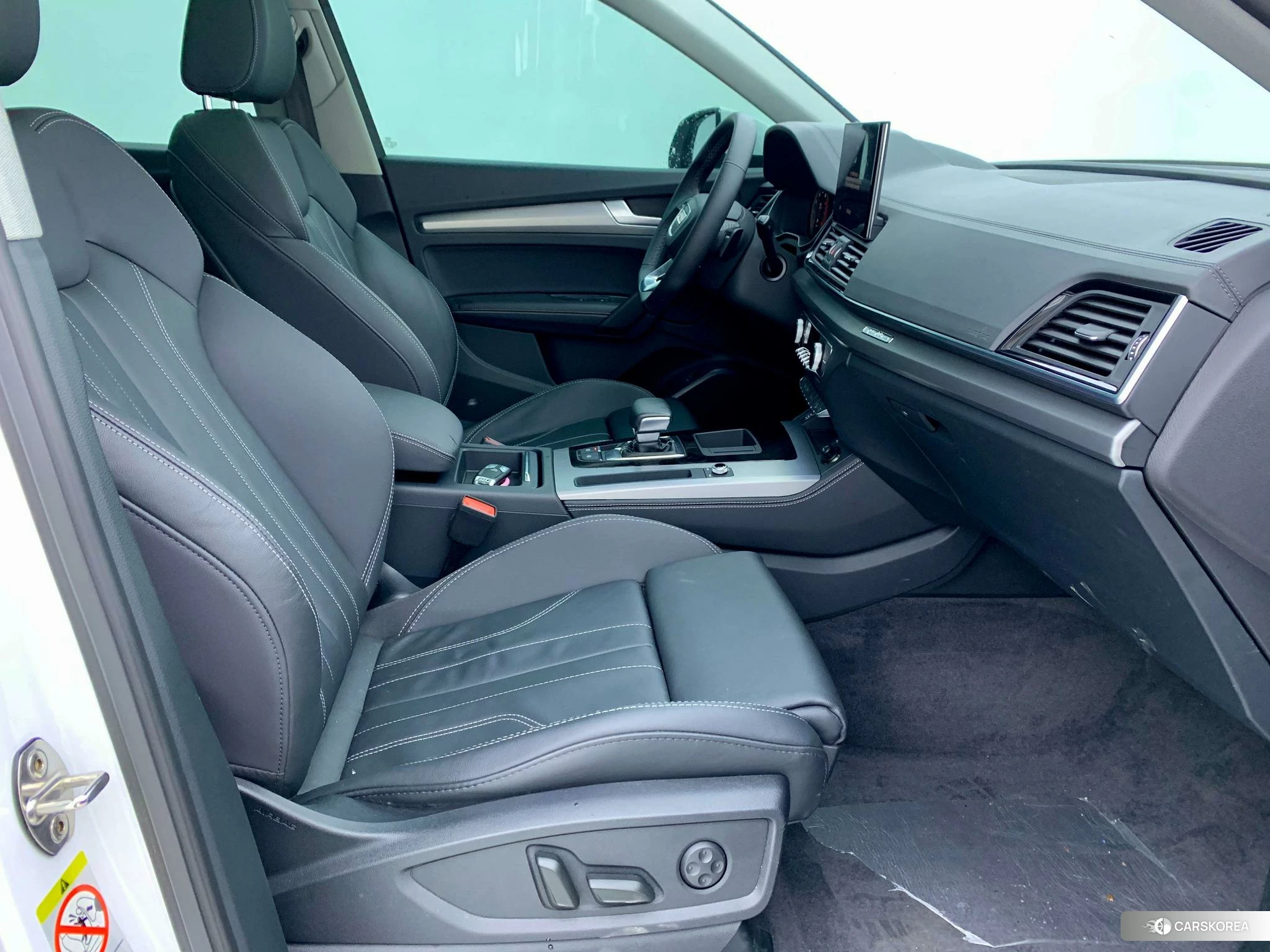 Audi Q5L id 4499076 из Китая 10