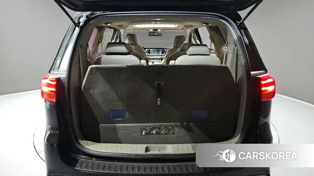 Kia The New Carnival id 2345636 из Кореи 11