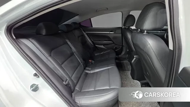 Hyundai Avante AD id 3045657 из Кореи 11