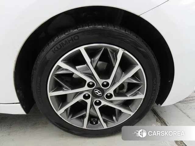 Hyundai The New Avante AD id 3578320 из Кореи 11