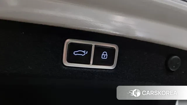 Hyundai Grandeur (GN7) id 3353922 из Кореи 11