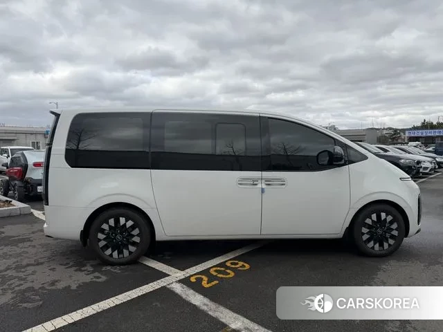 Hyundai Staria id 3731893 из Кореи 11