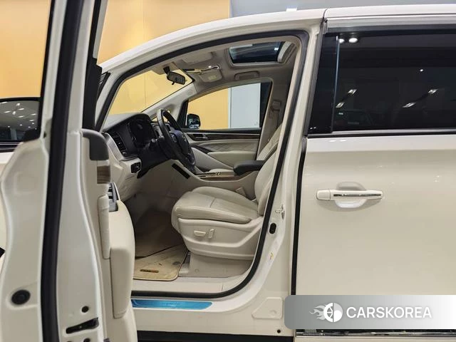 GAC Trumpchi Trumpchi M8 id 4221300 из Китая 11