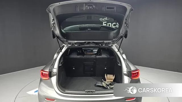 Infiniti Q30 id 3134118 из Кореи 11