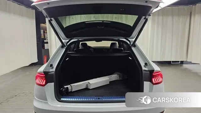 Audi Q8 (4M) id 3734612 из Кореи 11