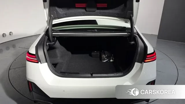 BMW 5 Series (G60) id 3451941 из Кореи 11