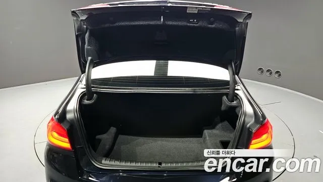 BMW 5 Series (G30) id 2956859 из Кореи 11