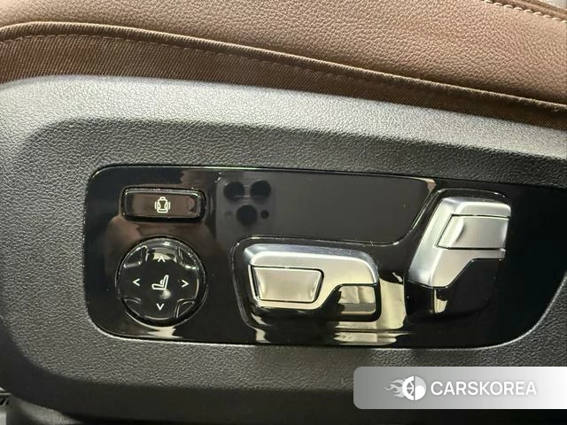 BMW X7 id 4235421 из Китая 11