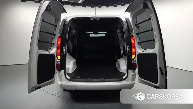 Hyundai Staria id 3763613 из Кореи 11