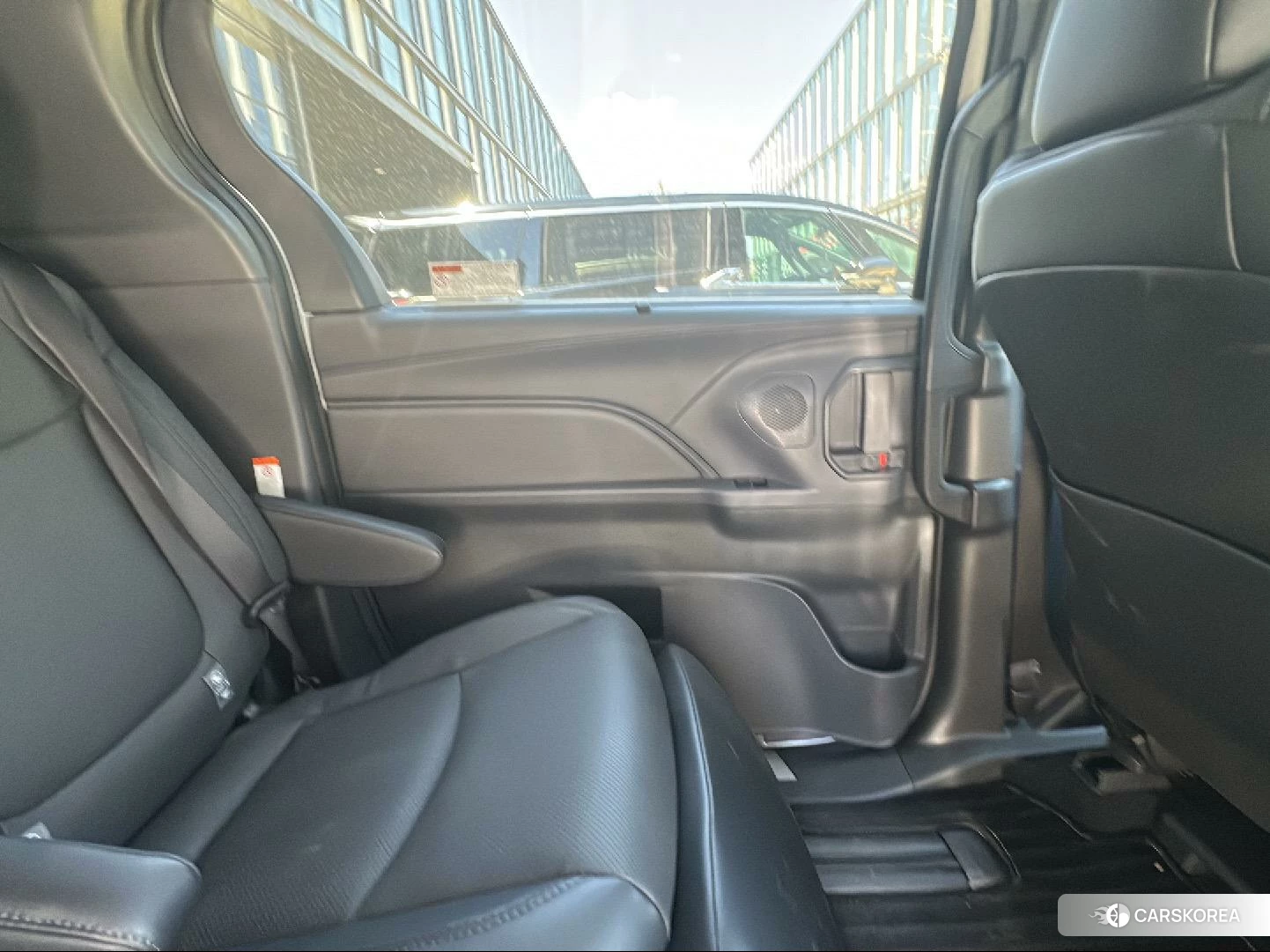 Toyota Granvia id 4504712 из Китая 11