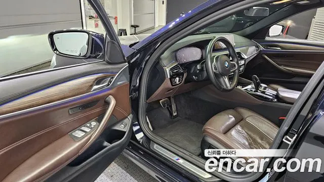 BMW 5 Series (G30) id 2682318 из Кореи 11