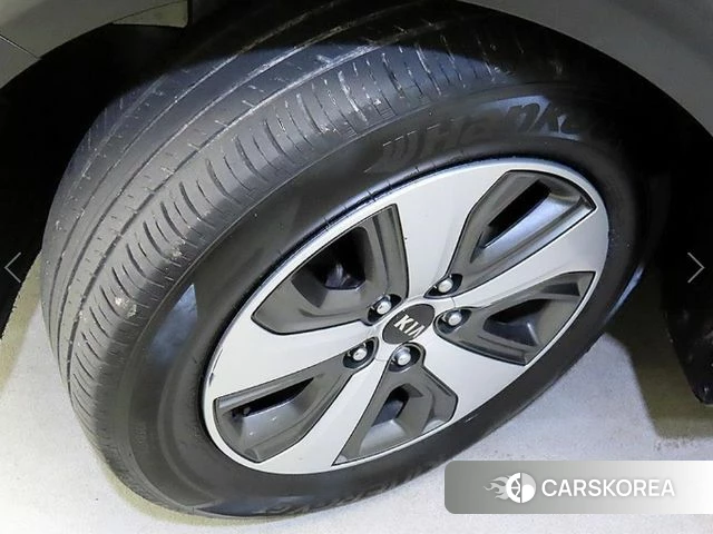 Kia Niro id 4384948 из Кореи 11