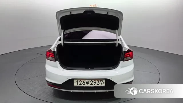 Hyundai The New Avante AD id 3439714 из Кореи 11