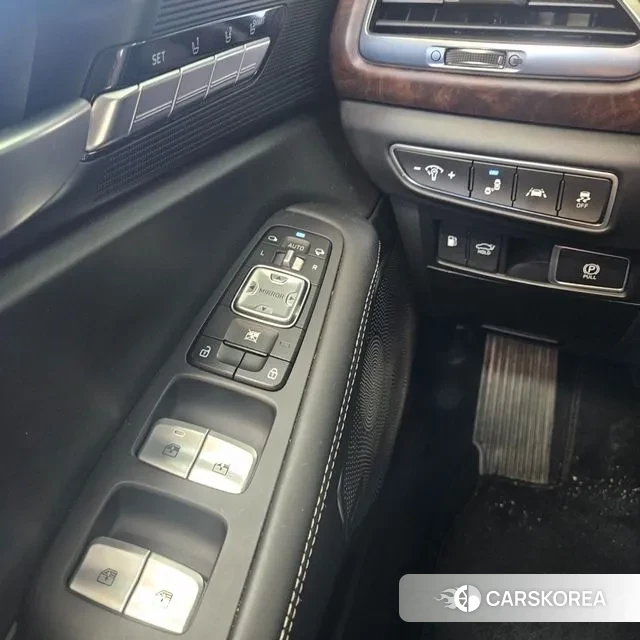 Genesis G90 id 2885592 из Кореи 11