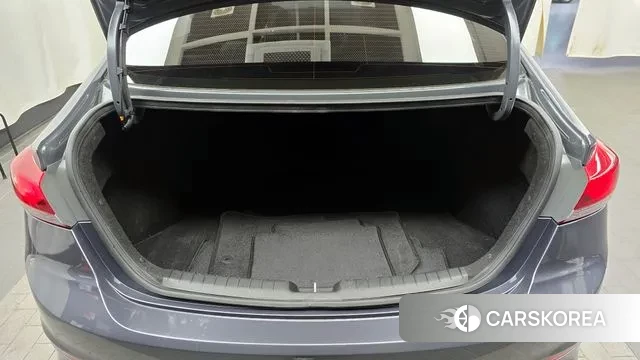 Hyundai Avante AD id 3779208 из Кореи 11