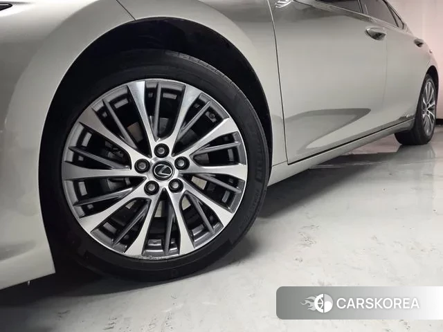 Lexus ES300h 7th generation id 3459142 из Кореи 11