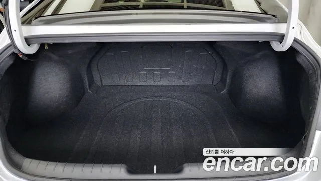 Hyundai Avante Hybrid (CN7) id 2716948 из Кореи 11