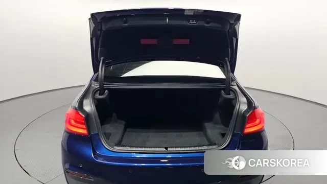 BMW 5 Series (G30) id 3474249 из Кореи 11