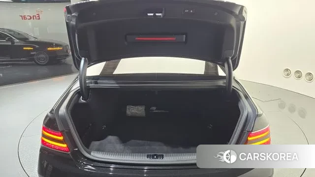 Genesis G90 id 3526160 из Кореи 11