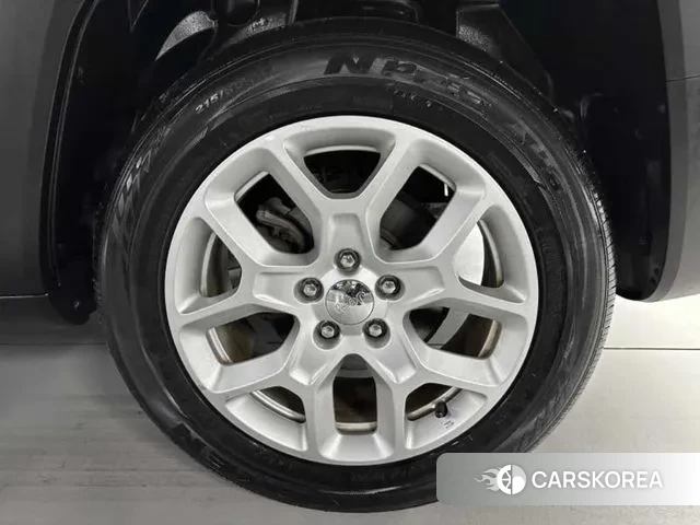 Jeep Renegade id 3669572 из Кореи 11