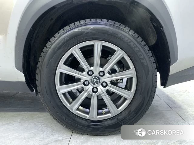 Lexus NX id 4279202 из Китая 11