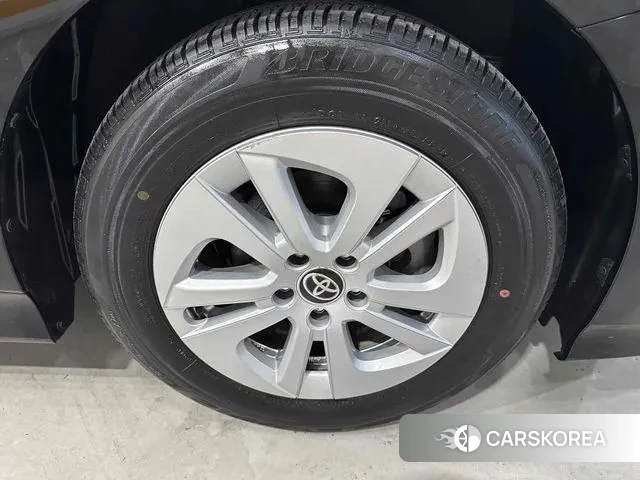 Toyota Prius 4th Generation id 3018859 из Кореи 11