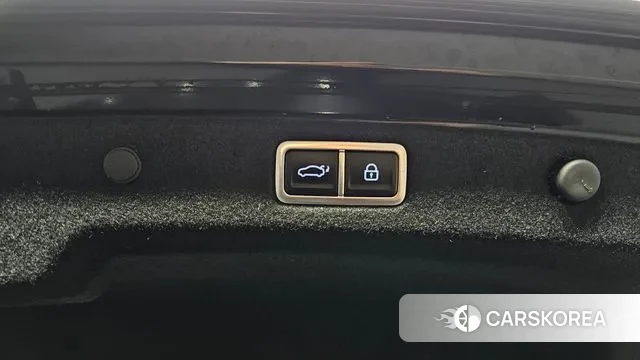 Hyundai Grandeur (GN7) id 3614616 из Кореи 11