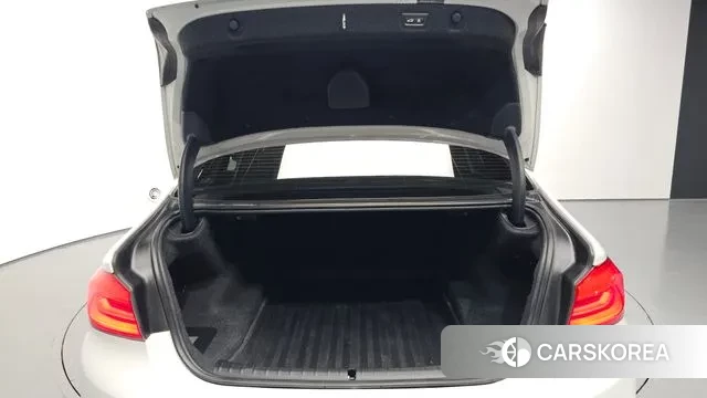 BMW 5 Series (G30) id 3112850 из Кореи 11