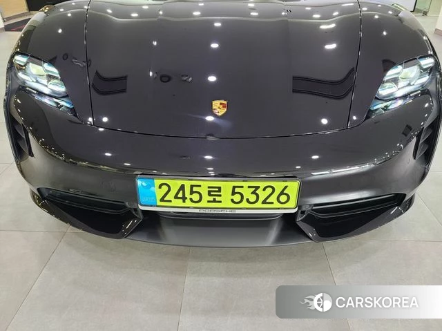 Porsche Taycan id 4177658 из Кореи 11