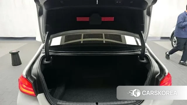 BMW 5 Series (G30) id 3434377 из Кореи 11