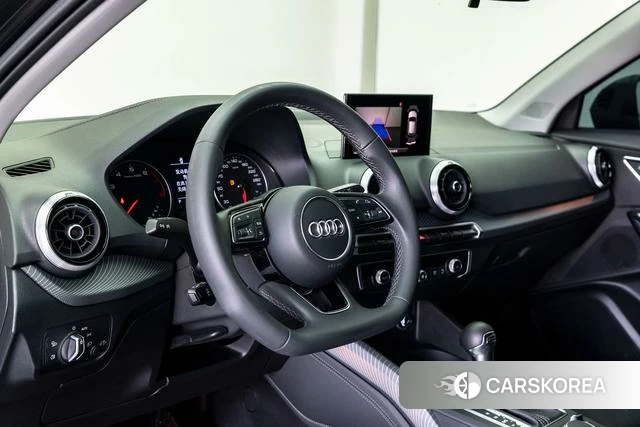 Audi Q2L id 4298245 из Китая 11