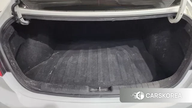 Hyundai The New Avante AD id 3573998 из Кореи 11