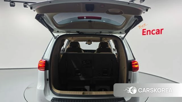 Kia The New Carnival id 4658064 из Кореи 11