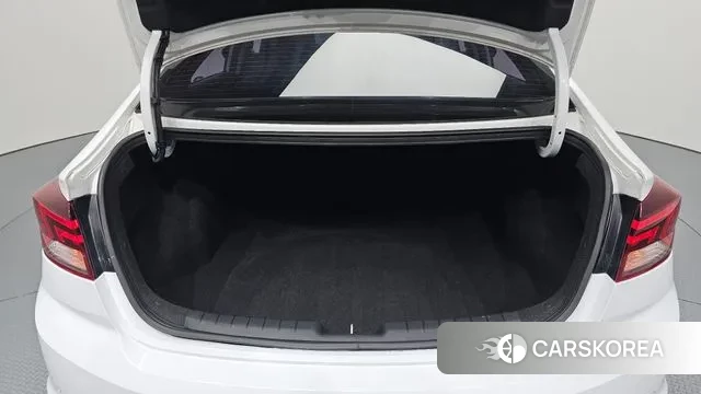 Hyundai The New Avante AD id 3233446 из Кореи 11