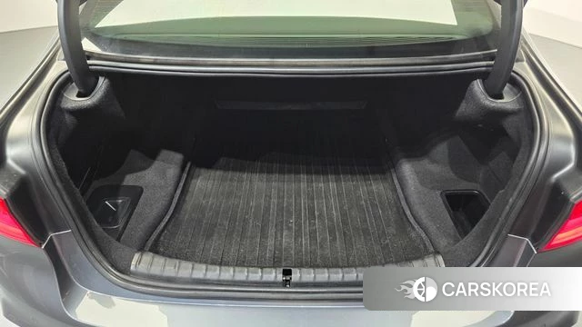 BMW 5 Series (G30) id 4188536 из Кореи 11