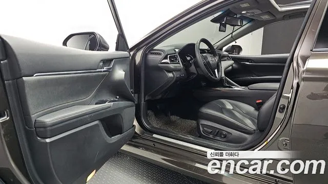 Toyota Camry (XV70) id 2612796 из Кореи 11