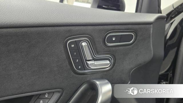 Mercedes-Benz A-Class W177 id 4767813 из Кореи 11