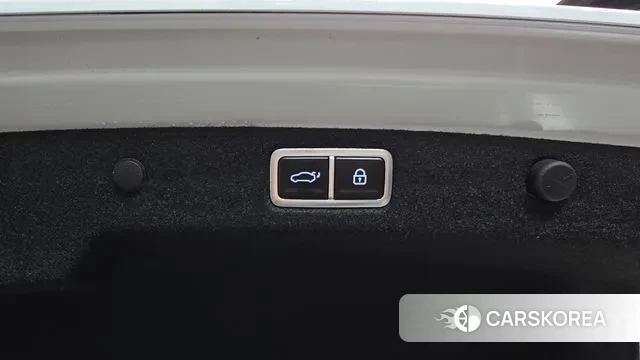 Hyundai Grandeur (GN7) id 3775908 из Кореи 11