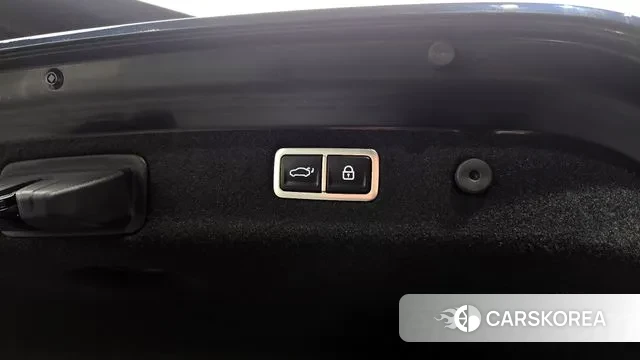 Genesis The New G70 id 3680587 из Кореи 11