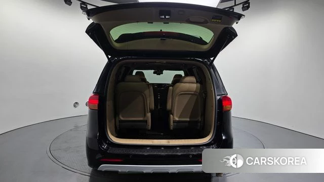 Kia All New Carnival id 4397981 из Кореи 11