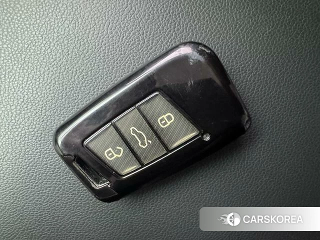 Volkswagen Passat id 4258561 из Китая 11