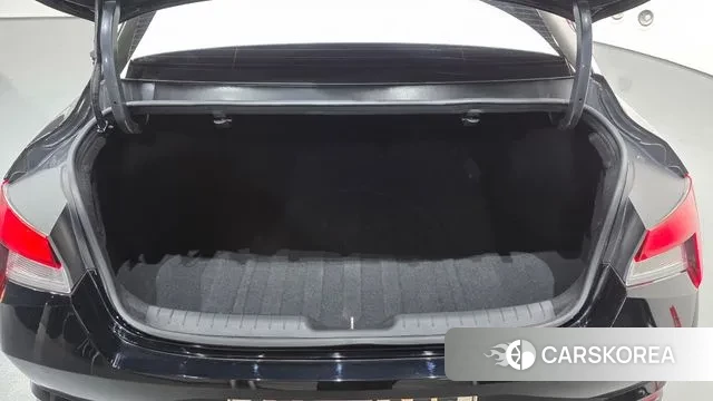 Hyundai Avante Hybrid (CN7) id 3752291 из Кореи 11