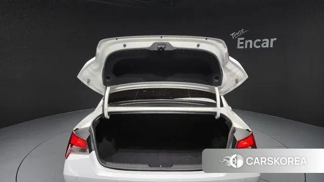 Hyundai Avante Hybrid (CN7) id 3550701 из Кореи 11