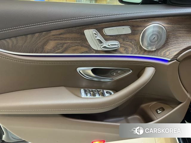 Mercedes-Benz E-class id 4290249 из Китая 11