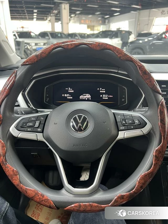 Volkswagen Exploring the shadow id 4218729 из Китая 11