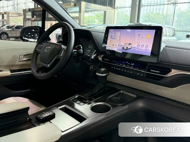 Toyota Saina id 4393250 из Китая 11
