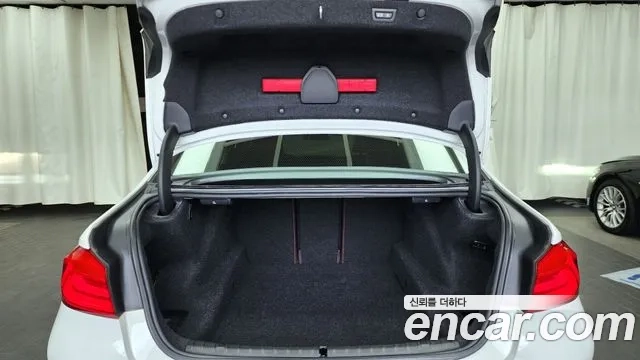 BMW 5 Series (G30) id 2896730 из Кореи 11