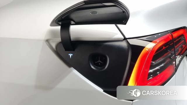Tesla Model Y id 4640355 из Кореи 11