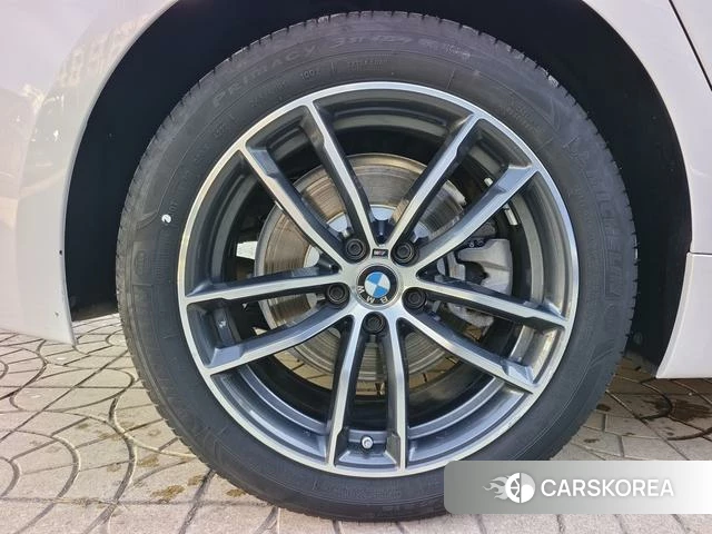BMW 5 series id 4257371 из Китая 11